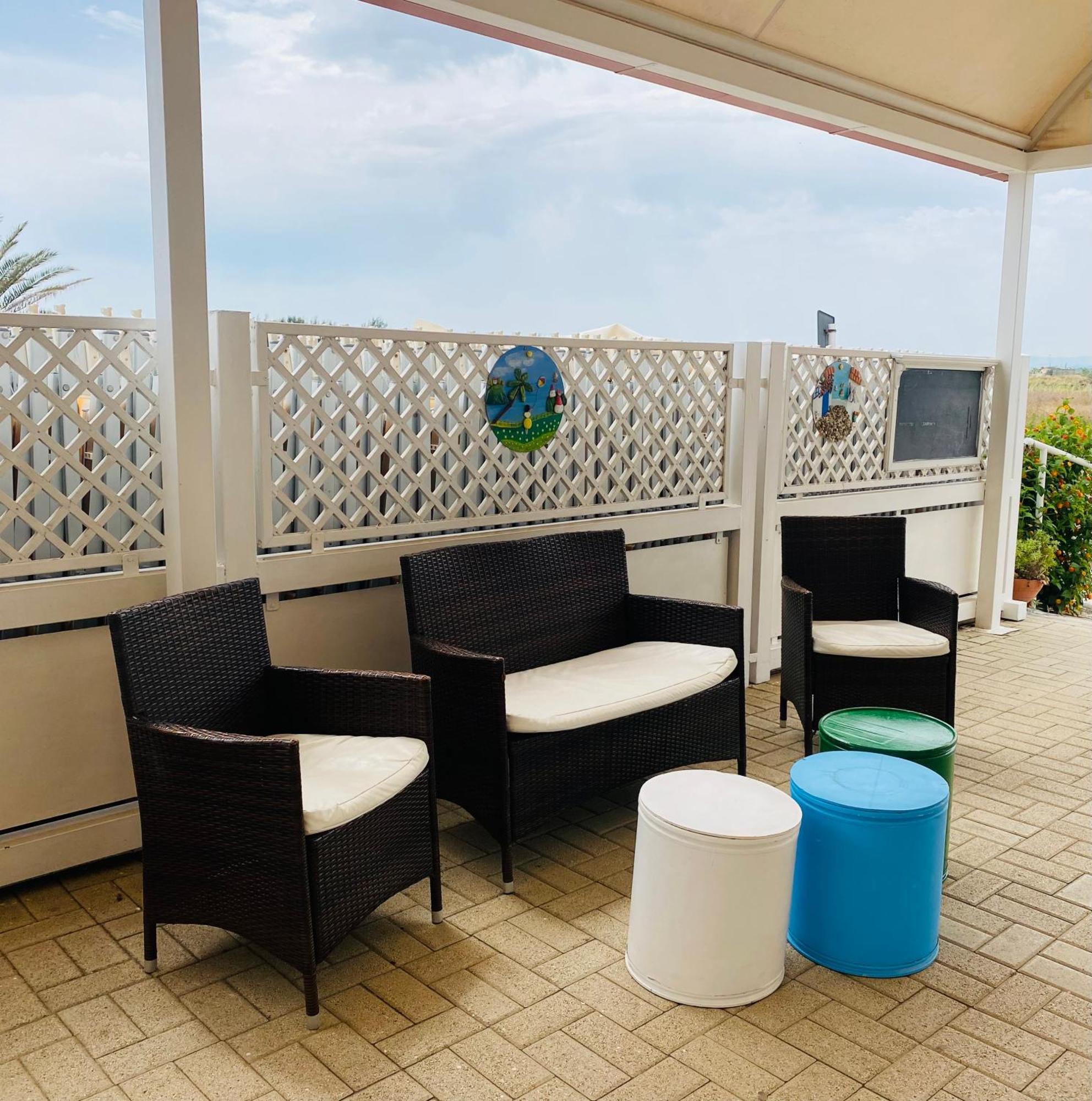 Residence Bandiera Gialla Маргерита-ді-Савоя Екстер'єр фото