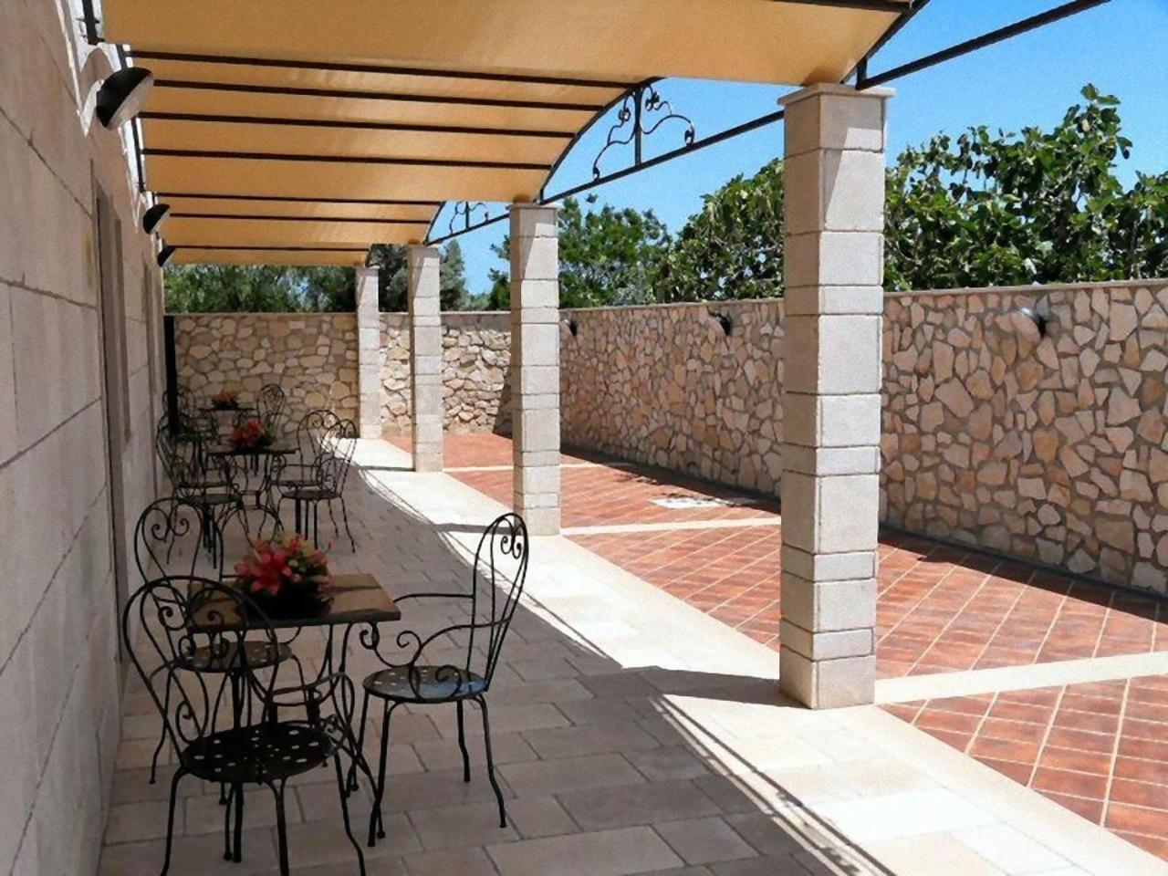 Residence Bandiera Gialla Маргерита-ді-Савоя Екстер'єр фото