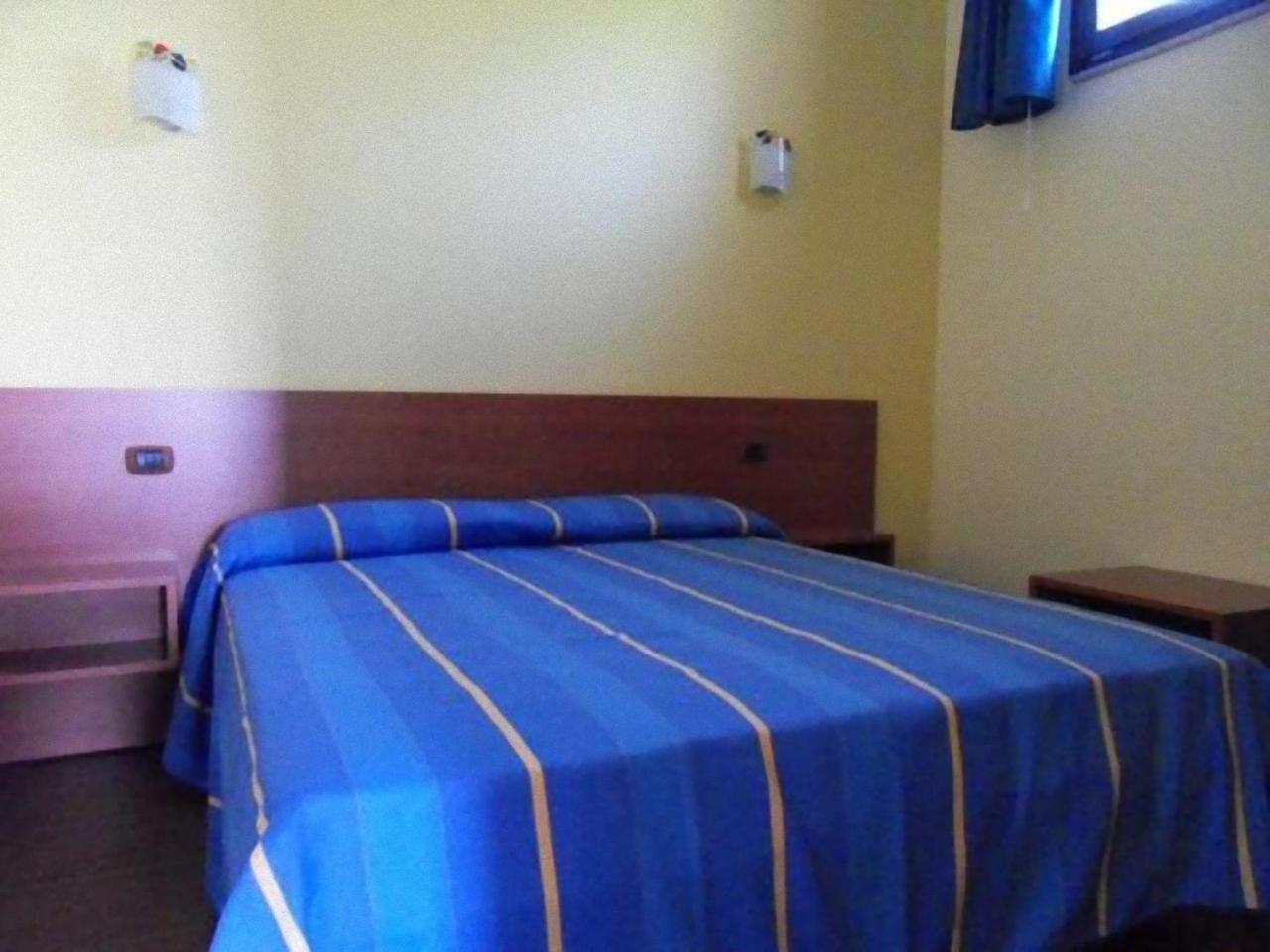 Residence Bandiera Gialla Маргерита-ді-Савоя Екстер'єр фото